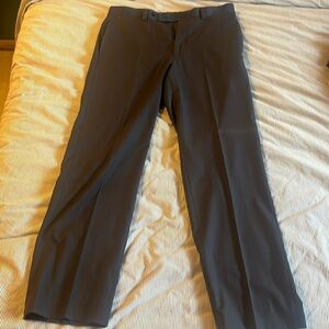 Calvin Klein 31x32 black dress pants